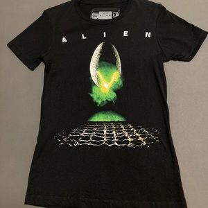 NWOT Fright Rags Alien 1979 Horror Sci-fi T-Shirt